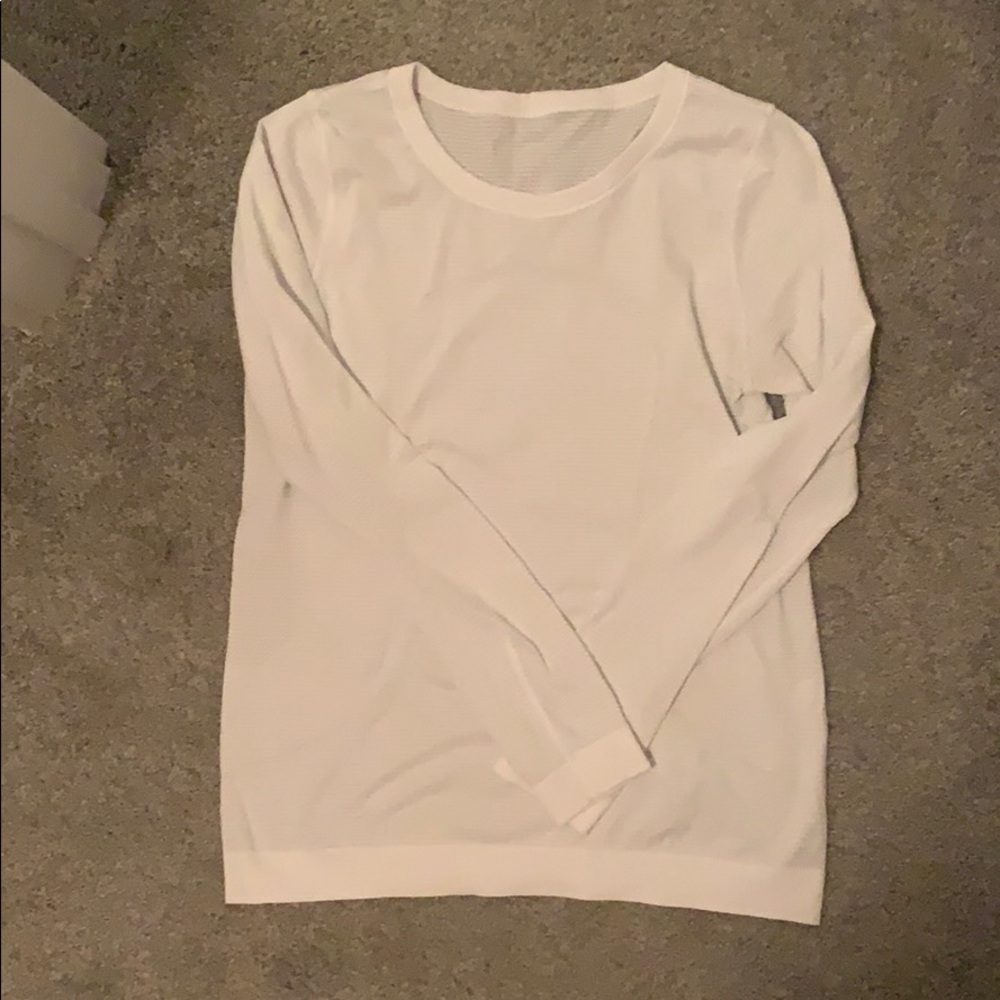 Lululemon Swiftly Tech Long Sleeve Loose Fit